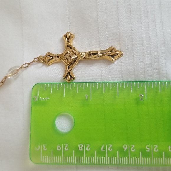 Catholic Crucifix Gold Tone Clear Rosary Beads - Picture 7 of 7